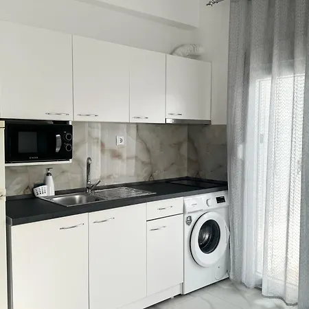 Apartment Kallisti *