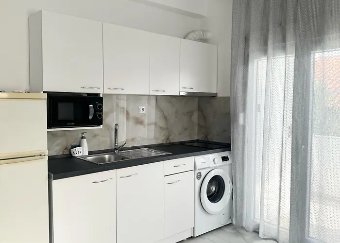 Apartment Kallisti *